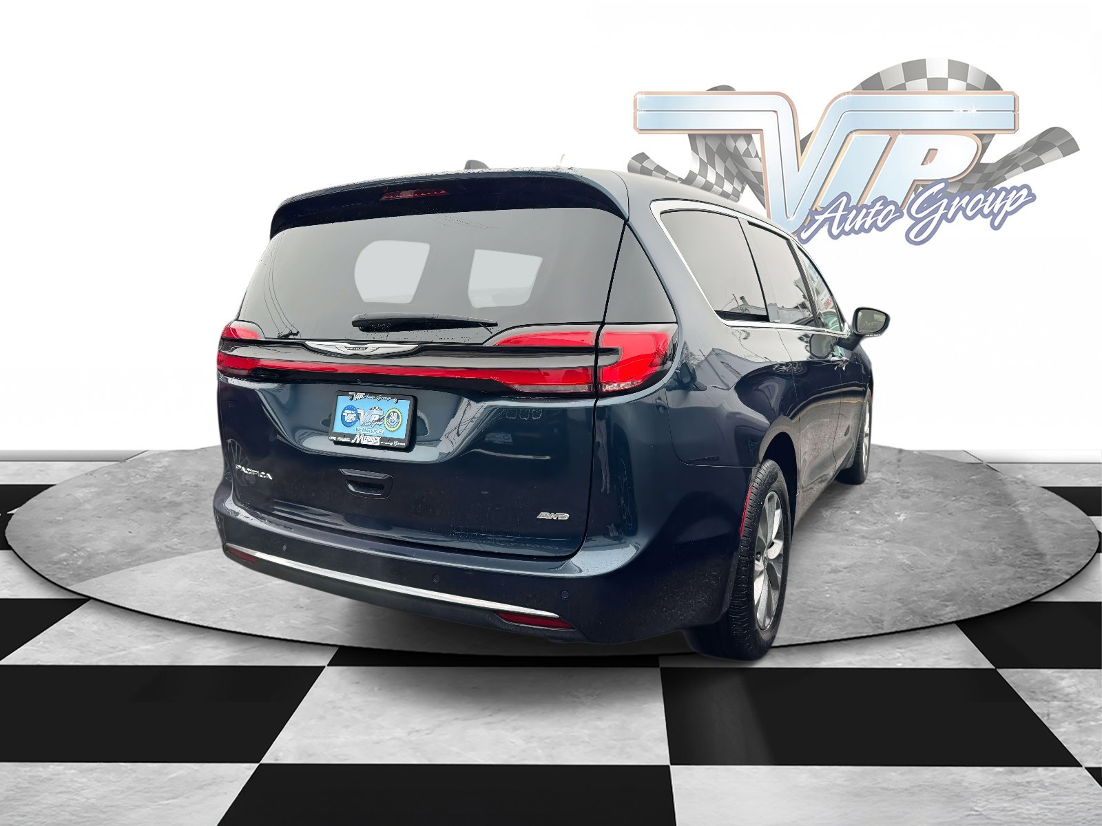 2023 Chrysler Pacifica Touring L photo 4