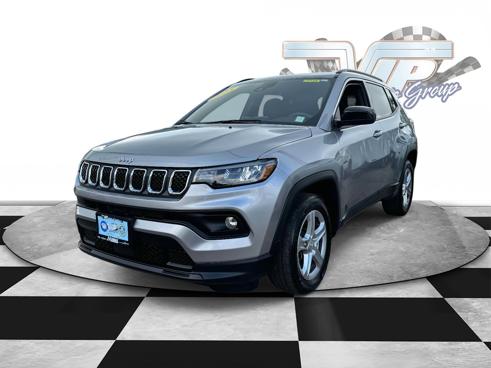 2023 Jeep Compass Latitude photo 3