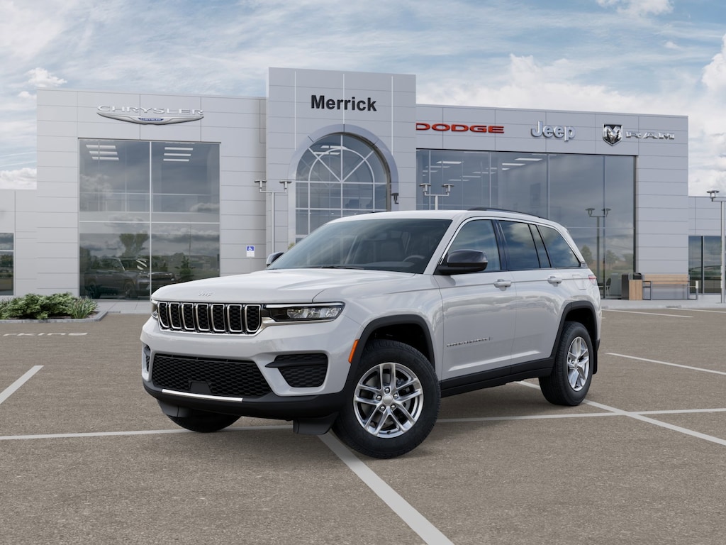 New 2025 Jeep Grand Cherokee Laredo Sport Utility