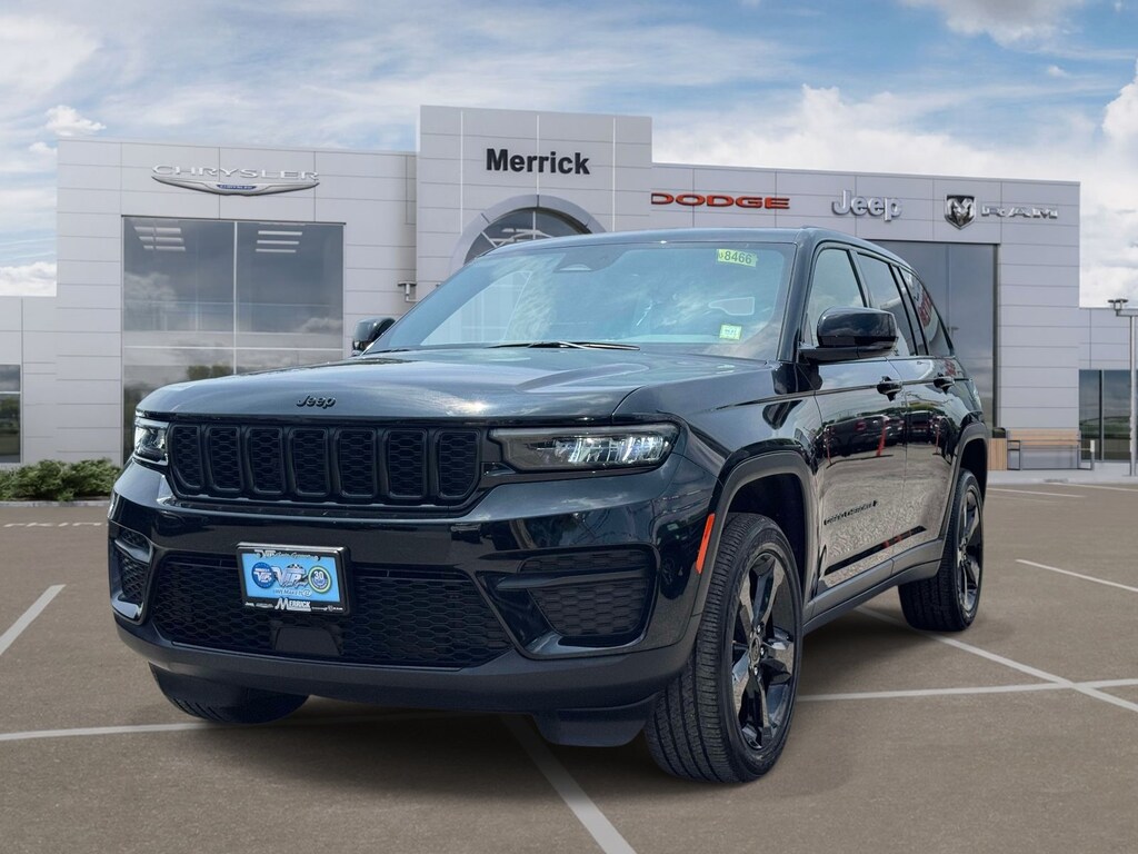 Used 2024 Jeep Grand Cherokee Altitude X Altitude X 4x4
