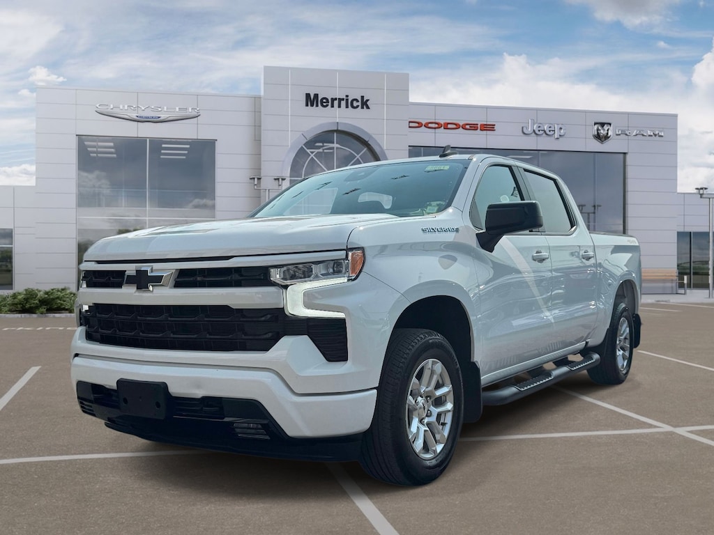 Used 2023 Chevrolet Silverado 1500 RST 4WD Crew Cab 147 RST