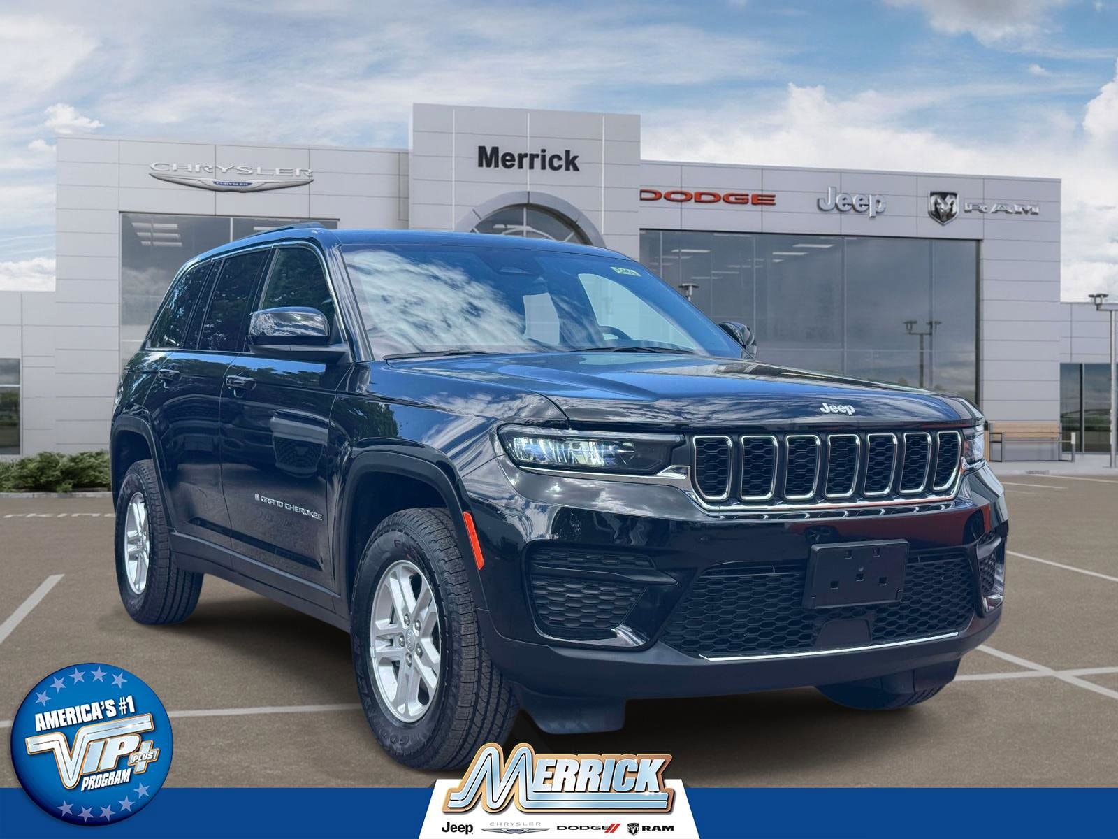 2025 Jeep Grand Cherokee Laredo 4x4's photo