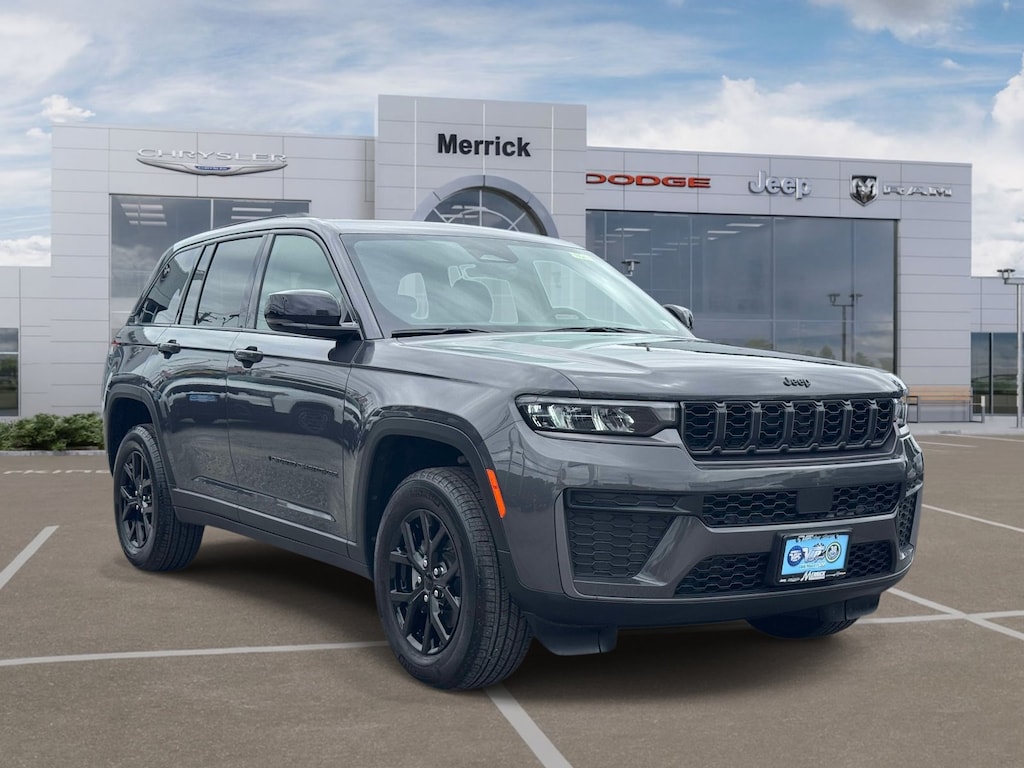 Used 2026 Jeep Grand Cherokee Laredo Altitude Laredo Altitude 4x4