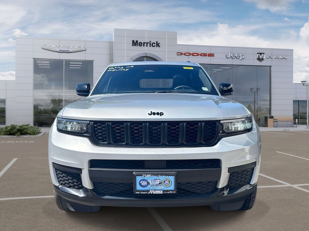 Used 2023 Jeep Grand Cherokee L Altitude Altitude 4x4