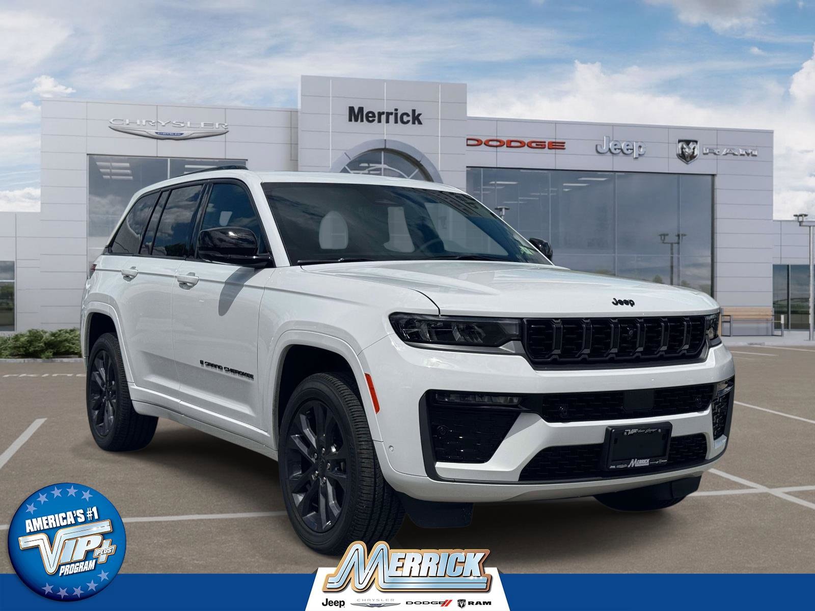 2026 Jeep Grand Cherokee Limited Reserve 4x4's photo