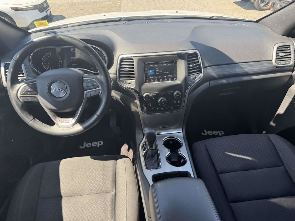 Used 2019 Jeep Grand Cherokee Laredo E Laredo E 4x4