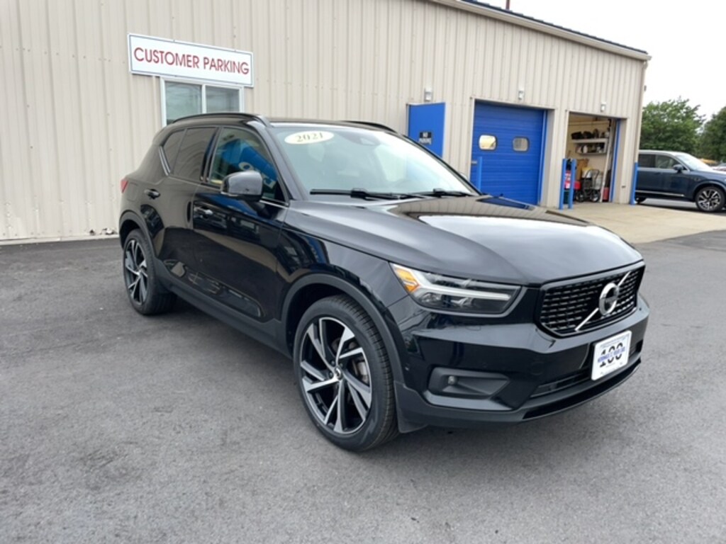 Used 2021 Volvo XC40 For Sale at Merrimack Street Volvo Cars VIN