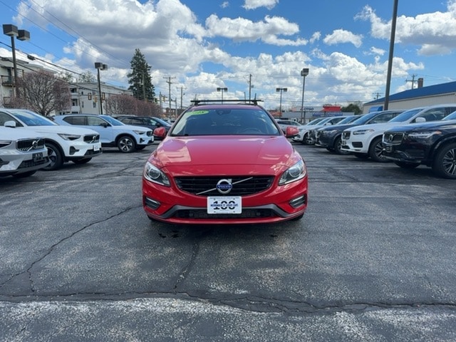 Used 2018 Volvo V60 Dynamic with VIN YV140MSL6J2378470 for sale in Manchester, NH