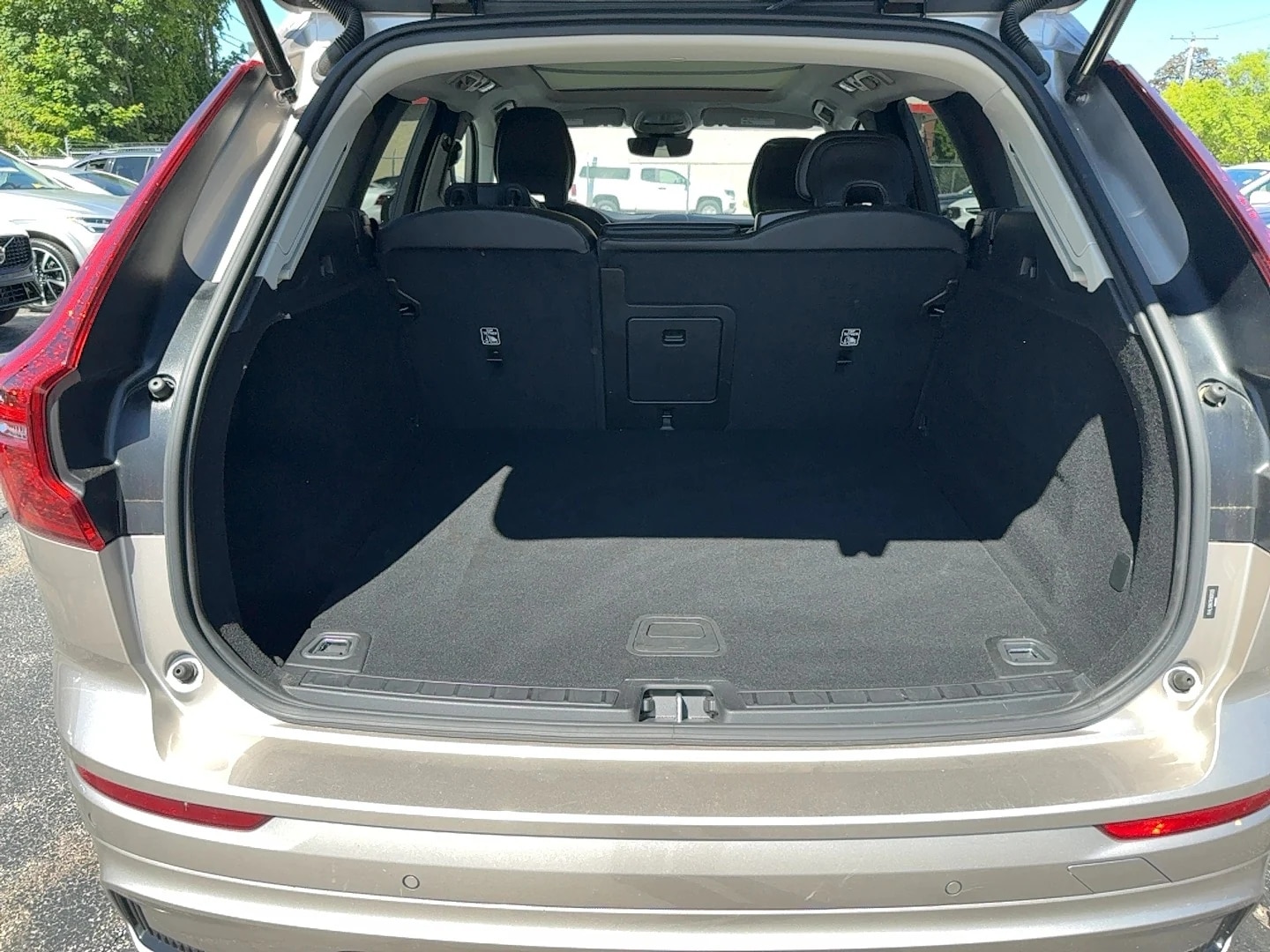 2024 Volvo XC60 Core - Photo 19