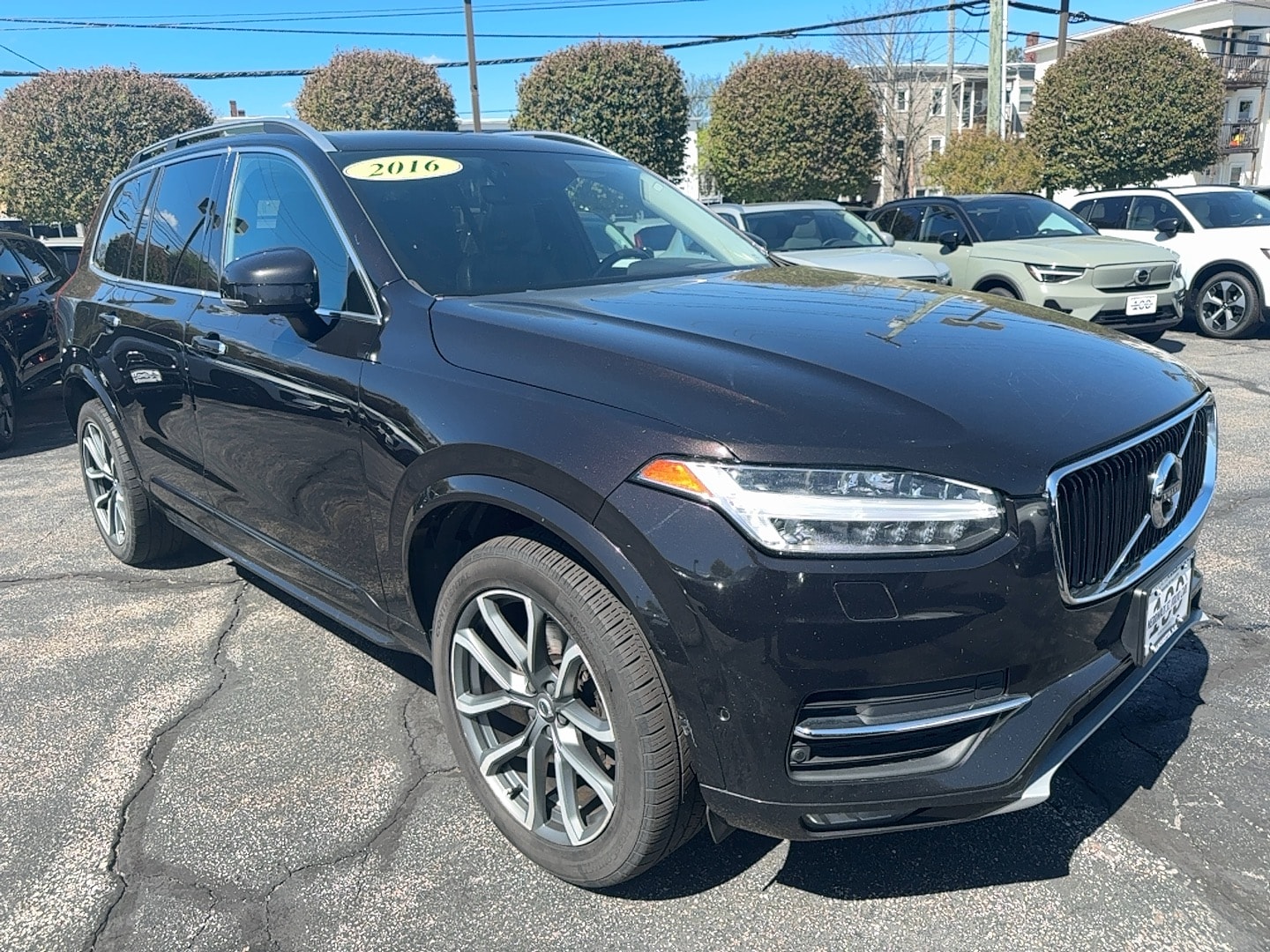 Used 2016 Volvo XC90 Momentum with VIN YV4A22PK3G1083443 for sale in Manchester, NH