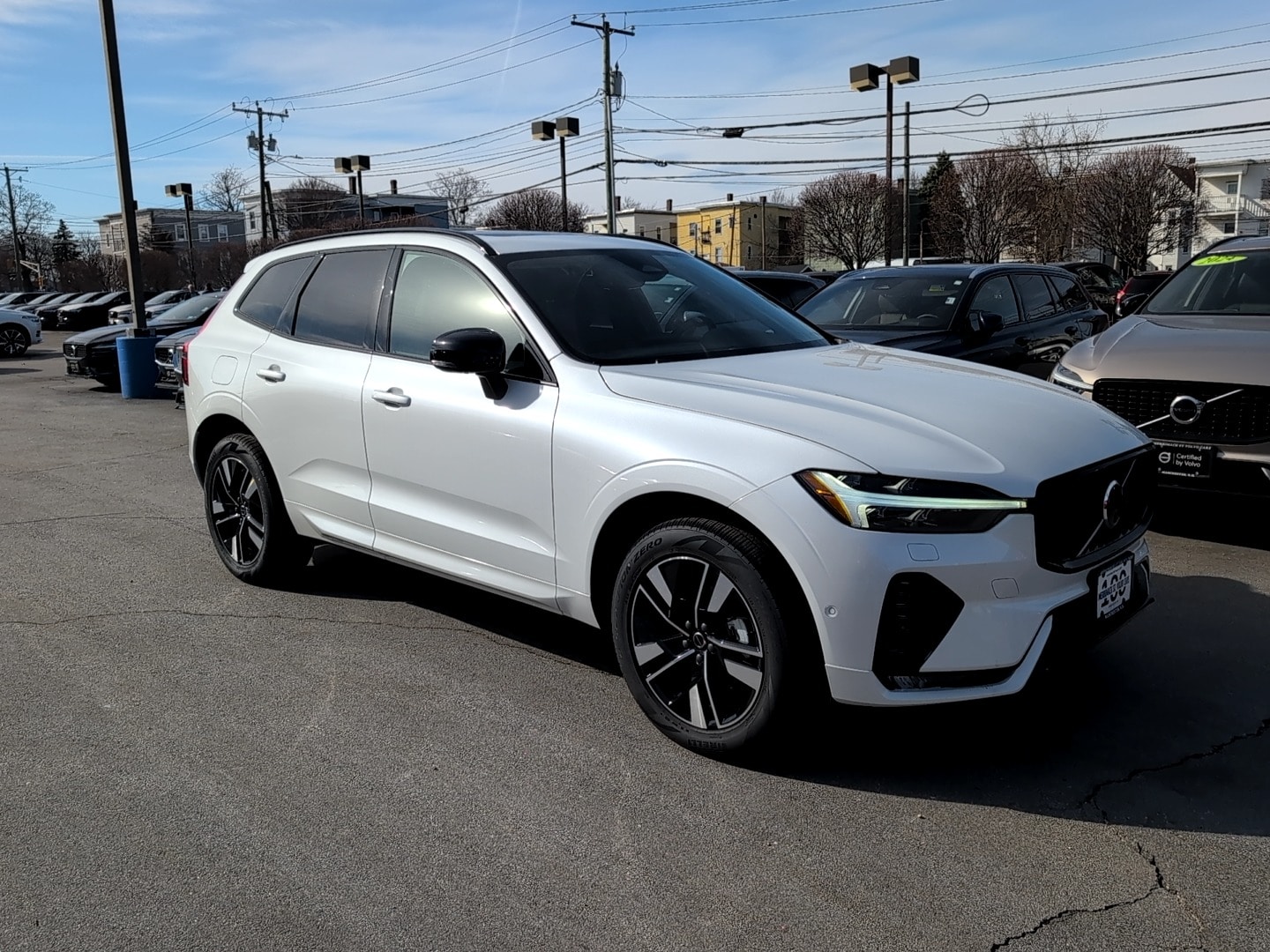 2026 Volvo XC60 Plus - Photo 5