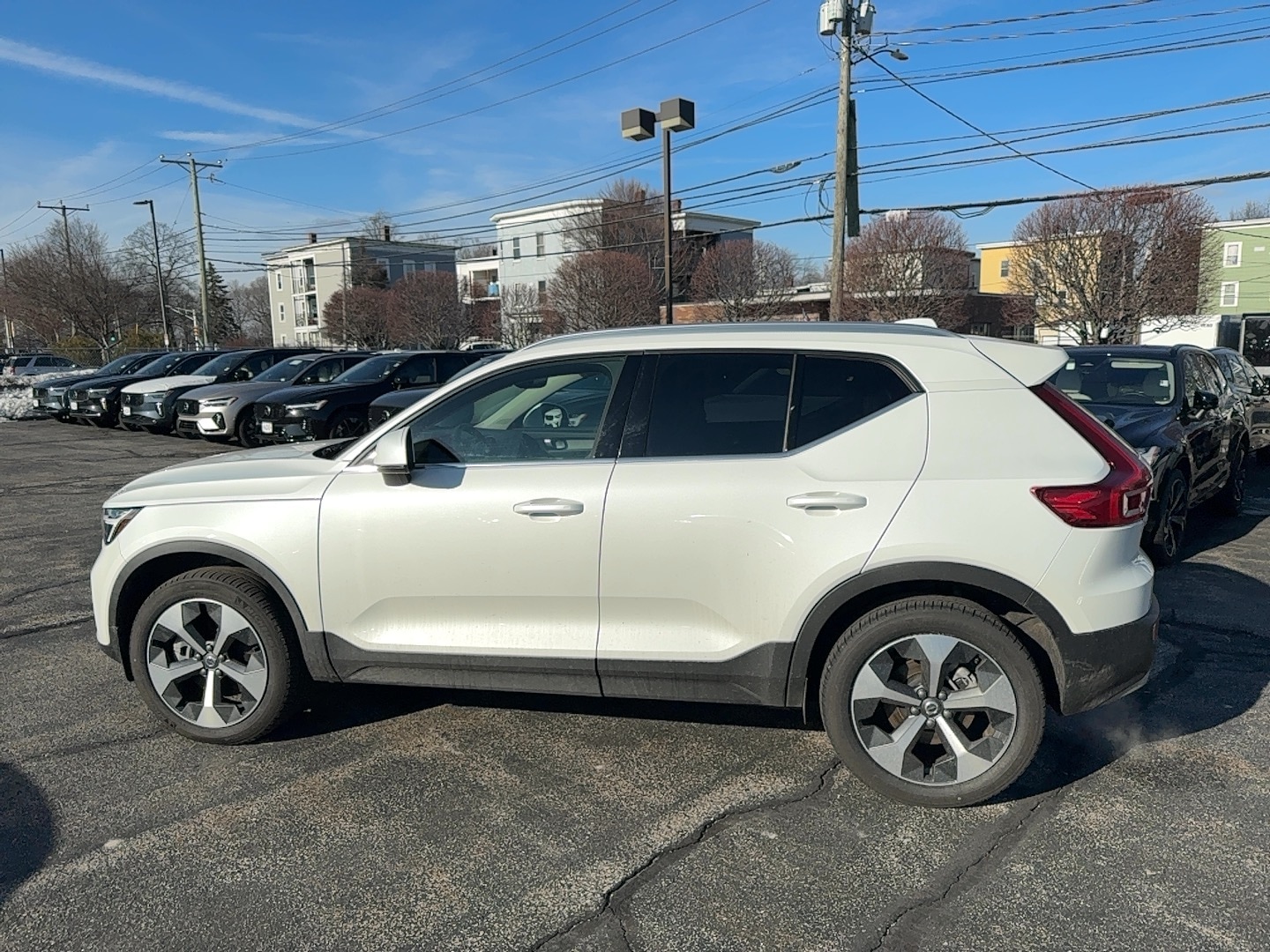 2025 Volvo XC40 Core - Photo 8