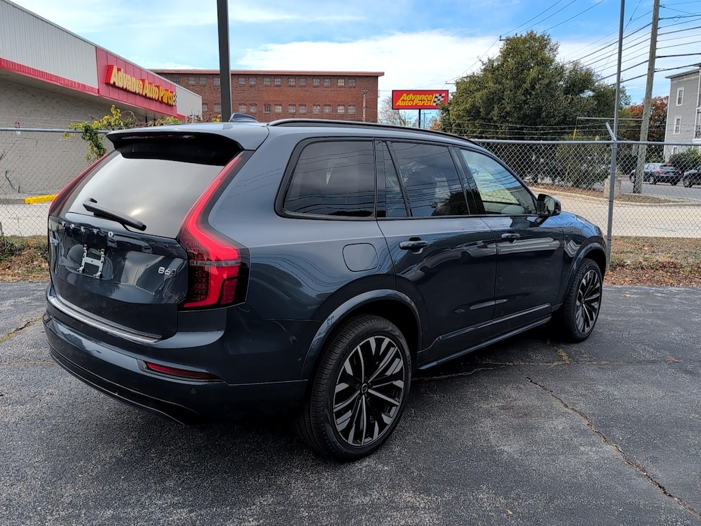 New 2026 Volvo XC90 B6 Ultra Dark Theme 6-Seater SUV