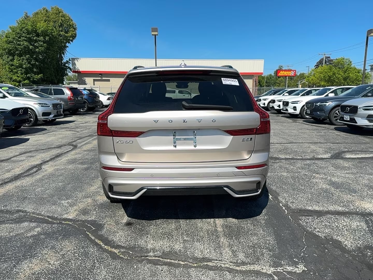 2024 Volvo XC60 Core - Photo 6