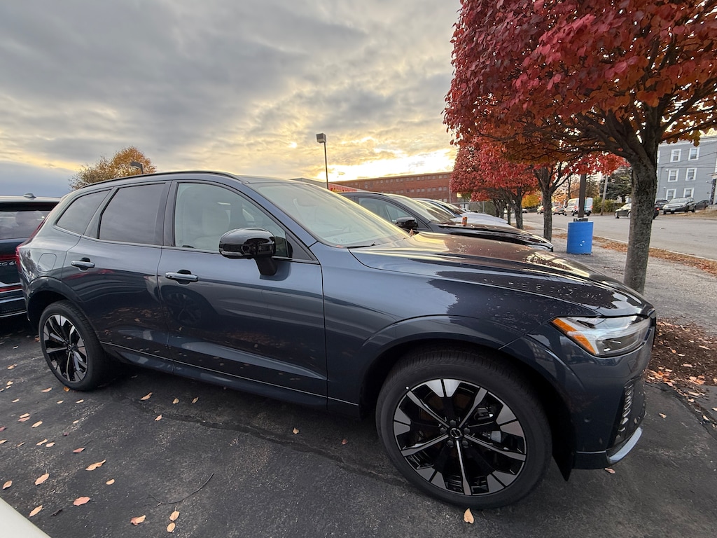 New 2026 Volvo XC60 B5 Plus SUV