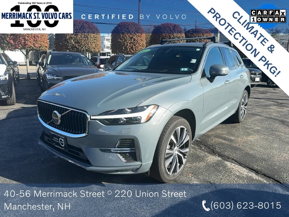 2022 Volvo XC60 Momentum's photo