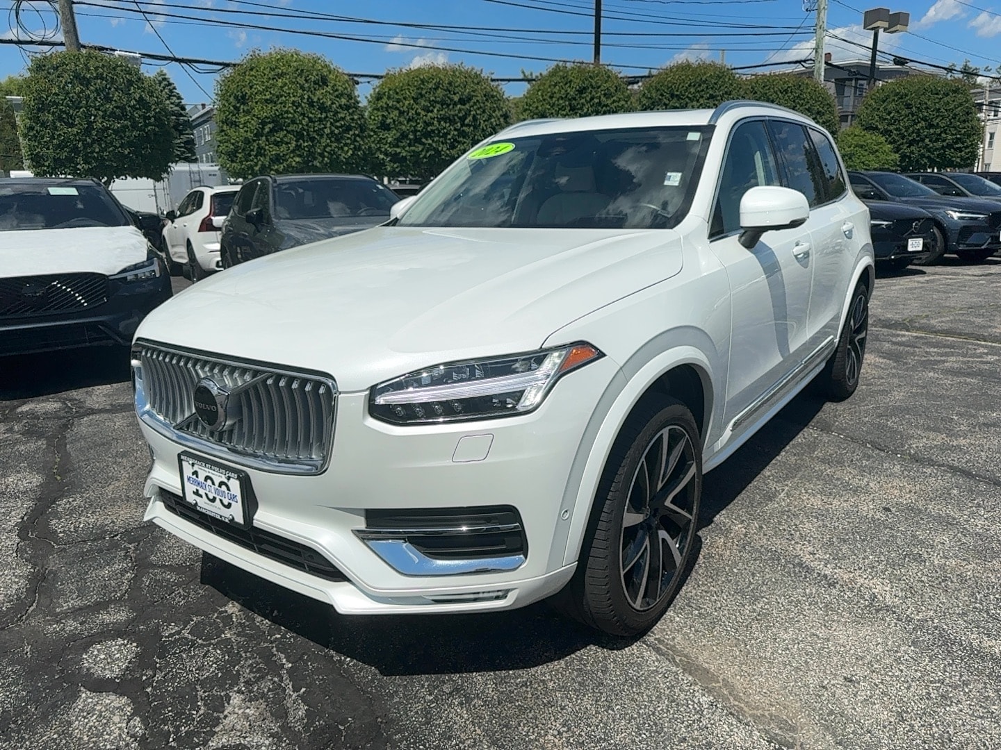 2024 Volvo XC90 B6 Ultimate 7-Seater Bright theme 4WD's photo