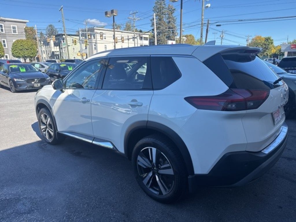 Used 2021 Nissan Rogue SL SUV