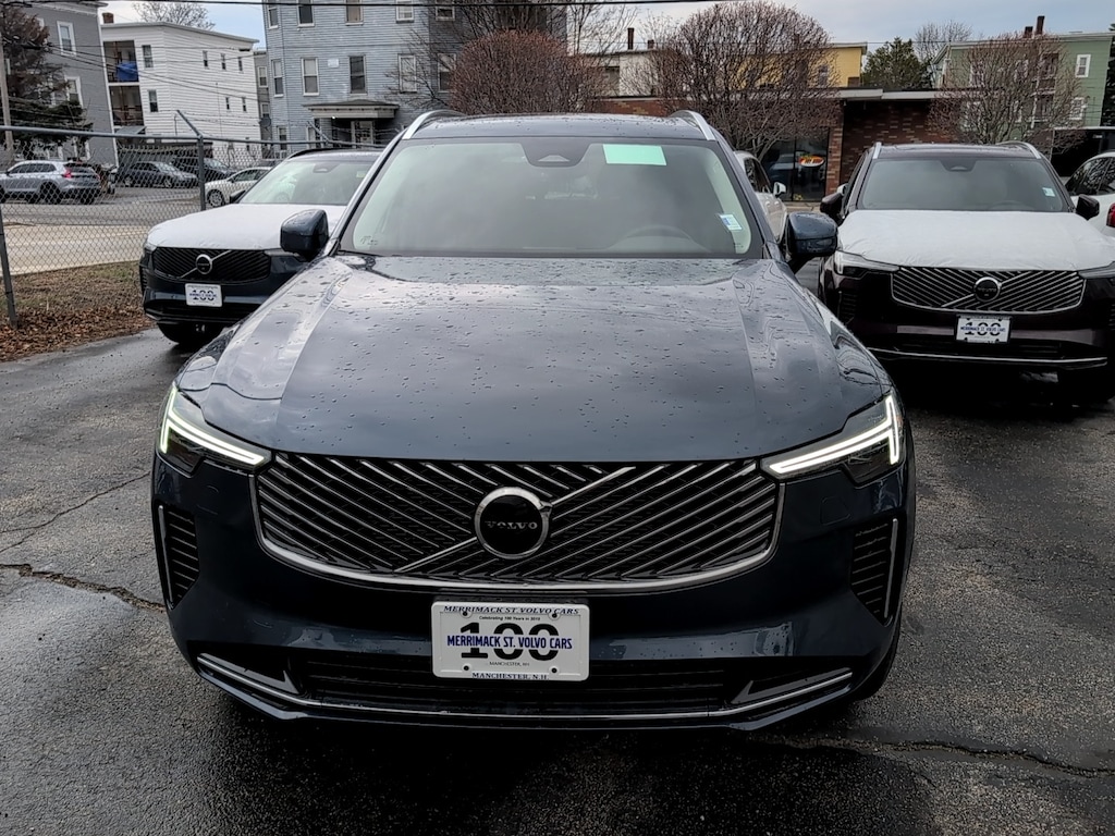 New 2026 Volvo XC90 B5 Core SUV