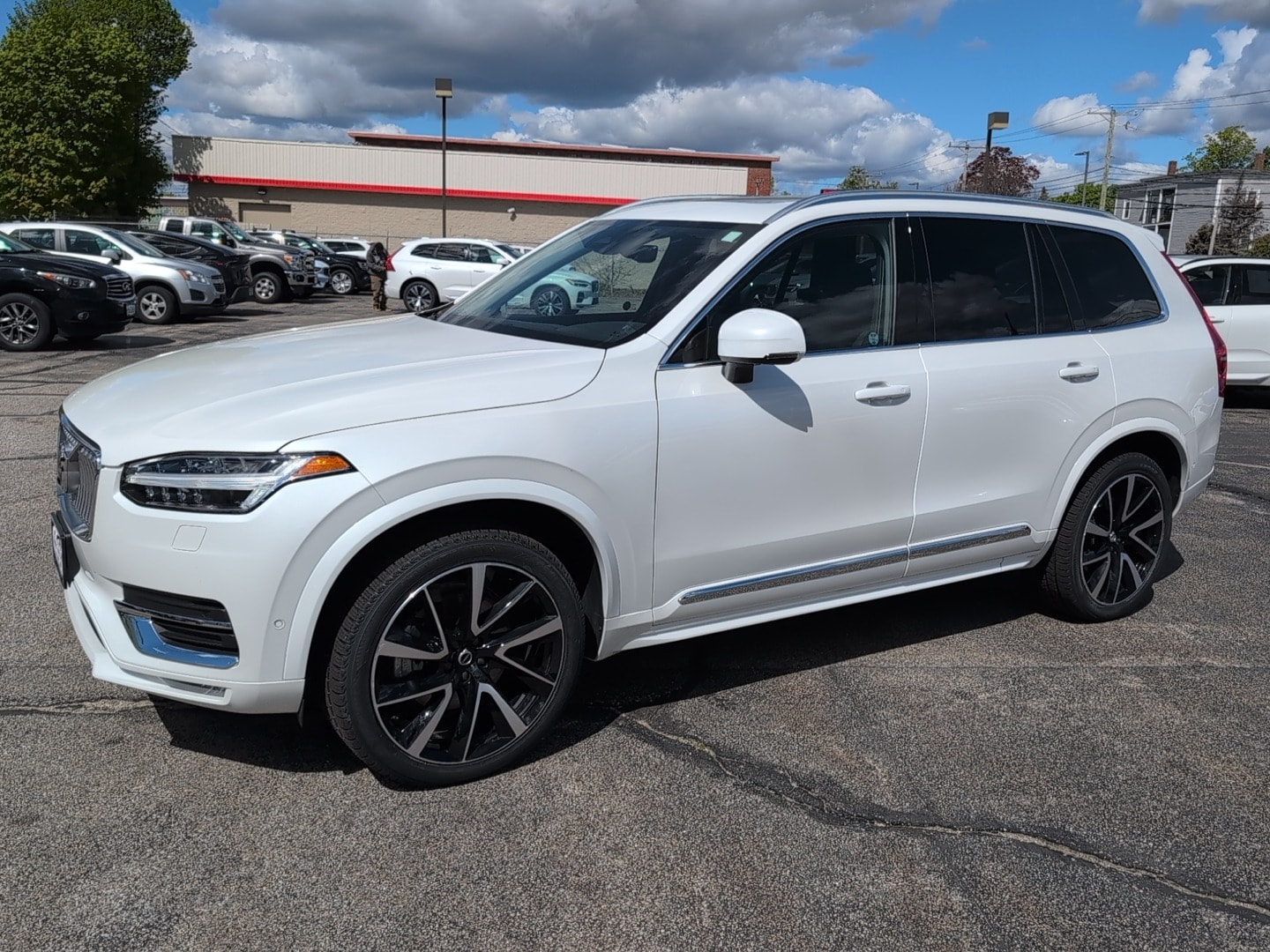 2023 Volvo XC90 B6 Plus 7-Seater 4WD's photo