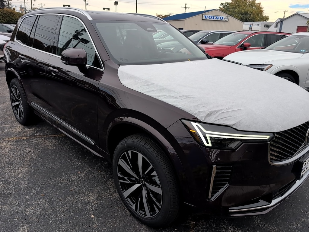 New 2026 Volvo XC90 B5 Core SUV