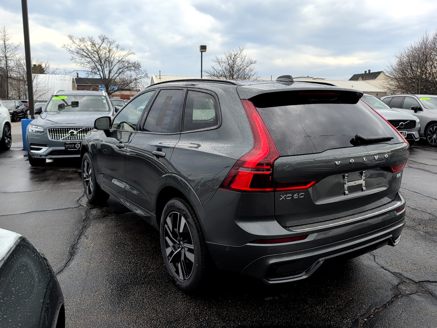 2026 Volvo XC60 Plus - Photo 7