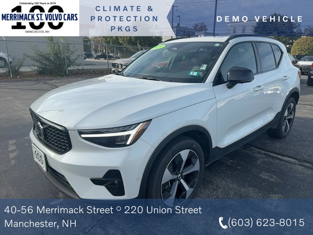 New 2025 Volvo XC40 Plus Dark Theme SUV