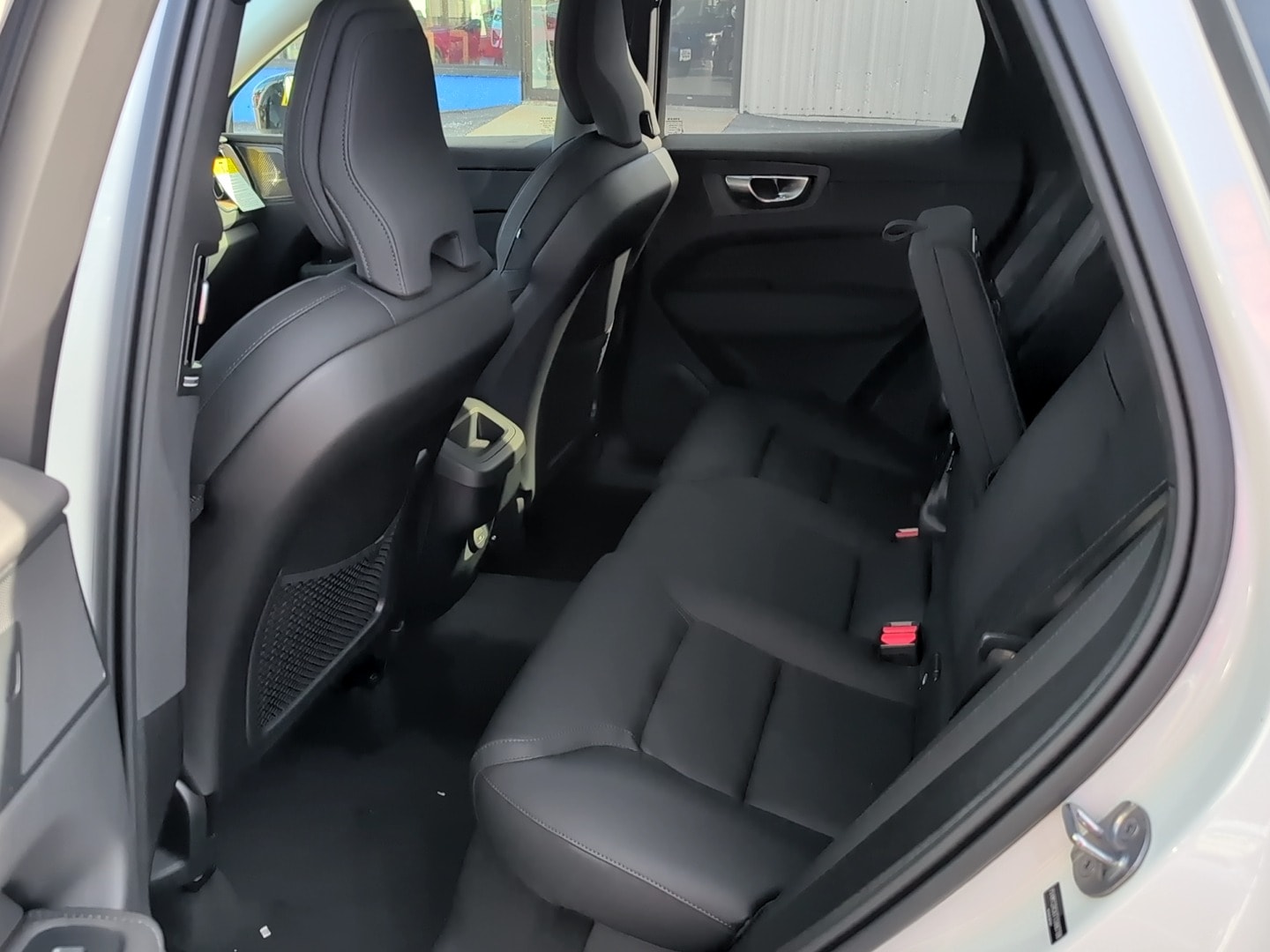 2026 Volvo XC60 Plus - Photo 12