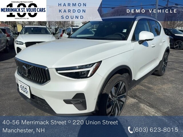 2025 Volvo XC40 Plus Bright Theme SUV
