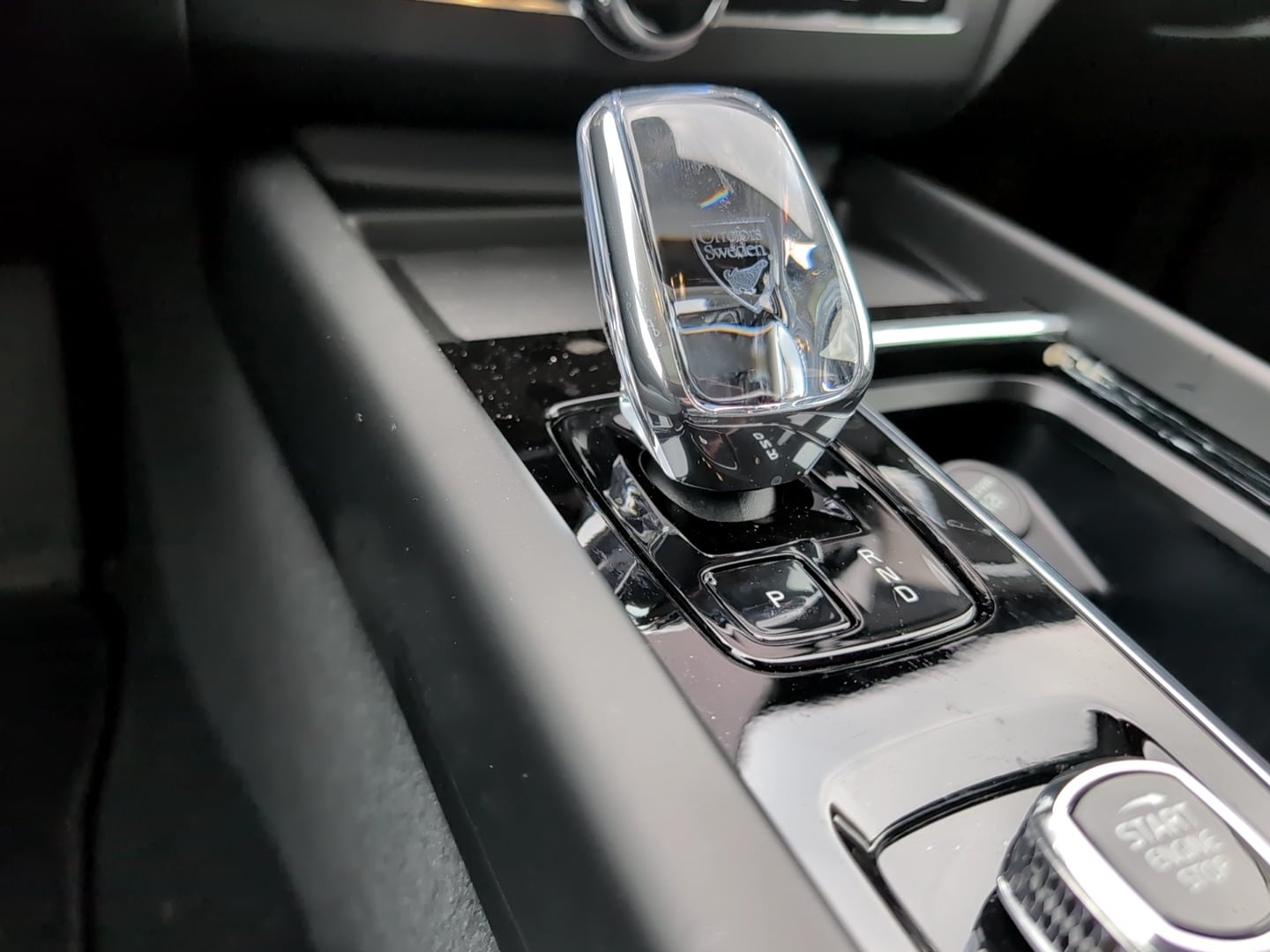 2026 Volvo XC60 Plus - Photo 18