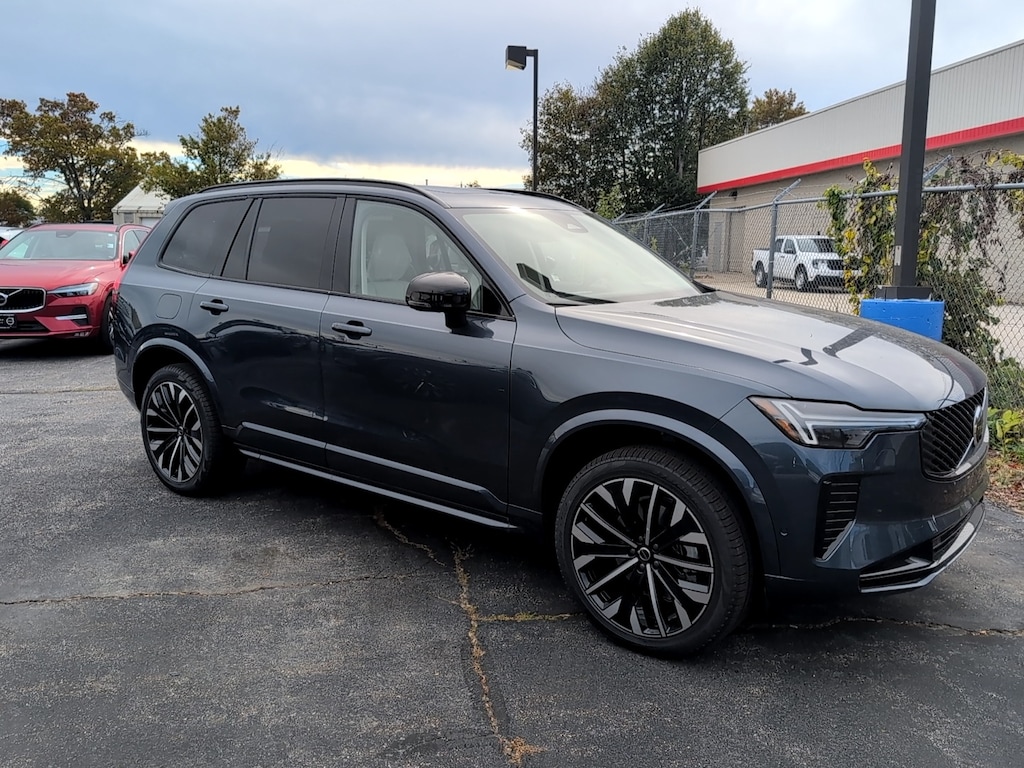 New 2026 Volvo XC90 B6 Ultra Dark Theme 6-Seater SUV