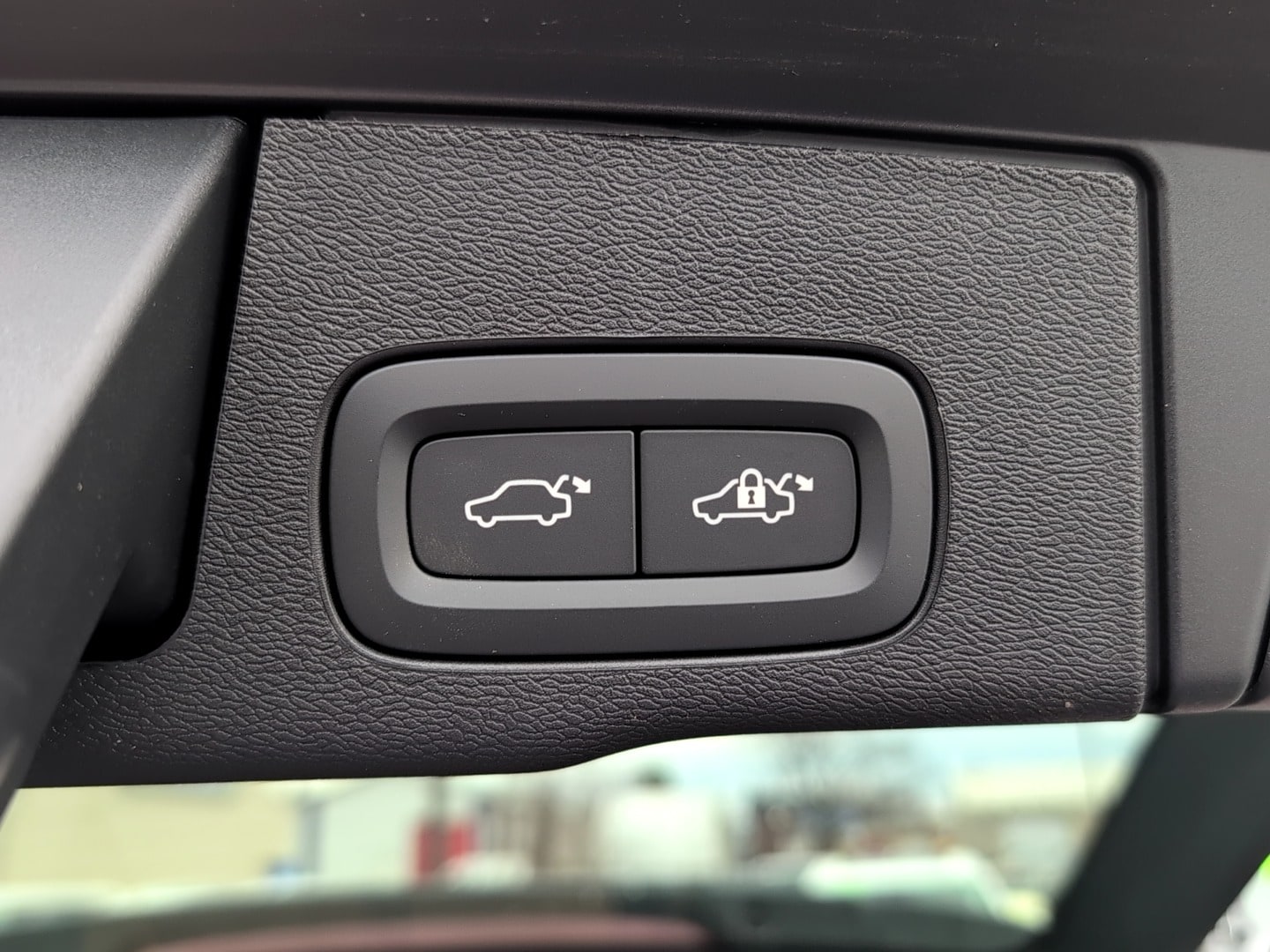 2026 Volvo XC60 Plus - Photo 23