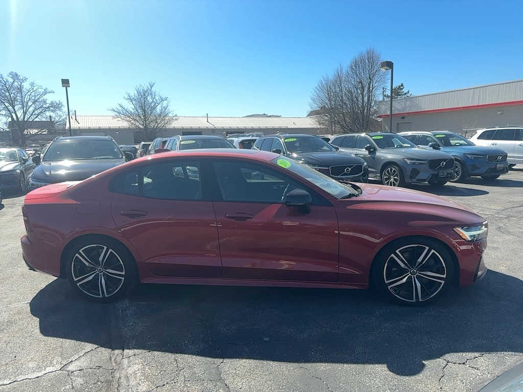 Used 2019 Volvo S60 R-Design Sedan