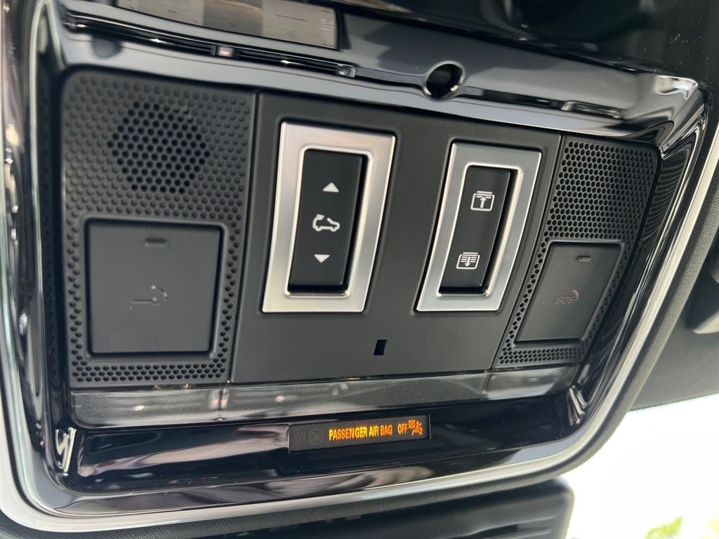 2026 Land Rover Range Rover Velar Dynamic SE - Photo 20