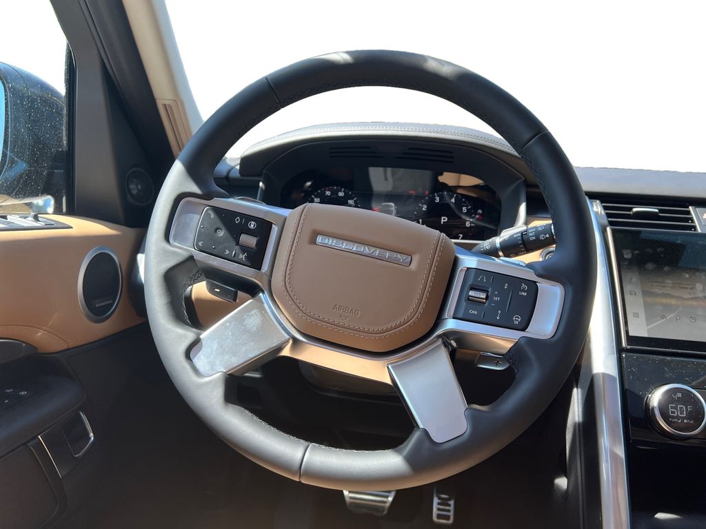 2025 Land Rover Discovery Metropolitan Edition - Photo 25