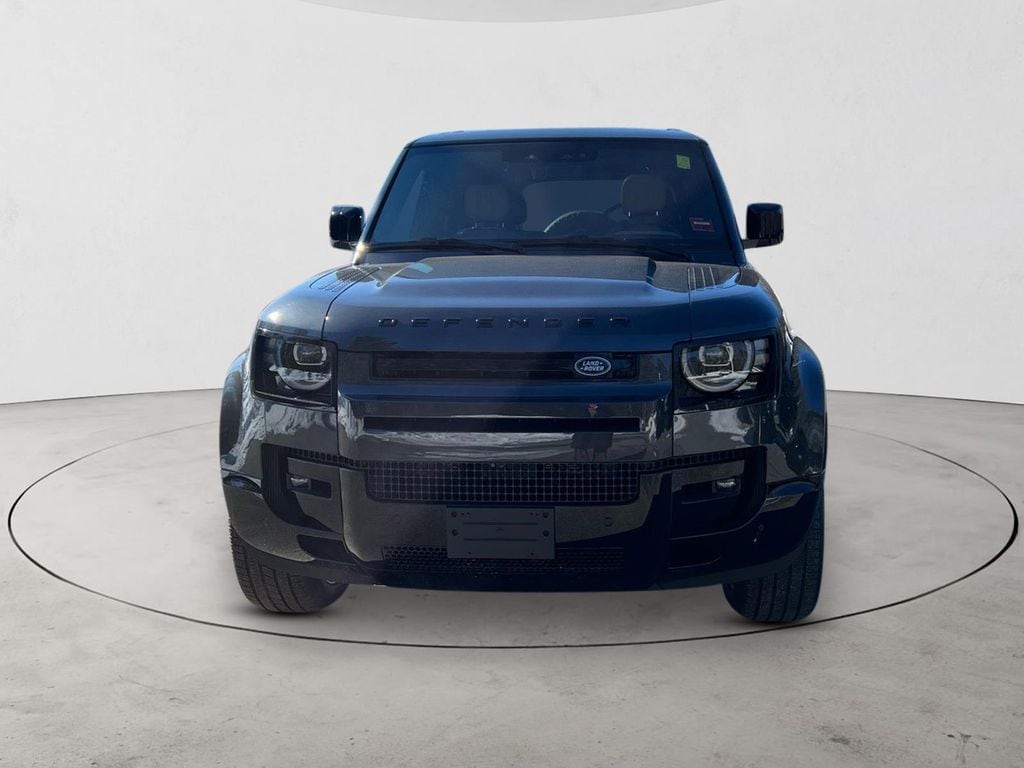 2026 Land Rover Defender V8 - Photo 8