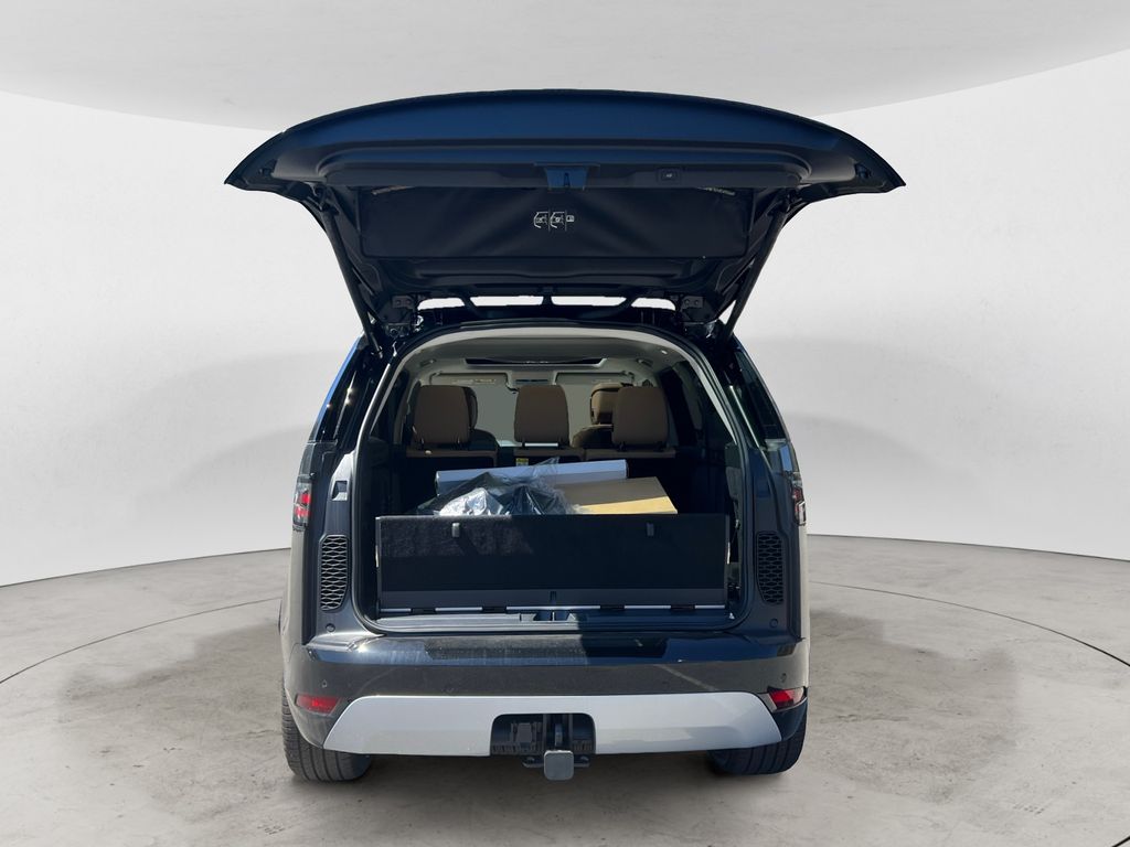 2025 Land Rover Discovery Metropolitan Edition - Photo 29