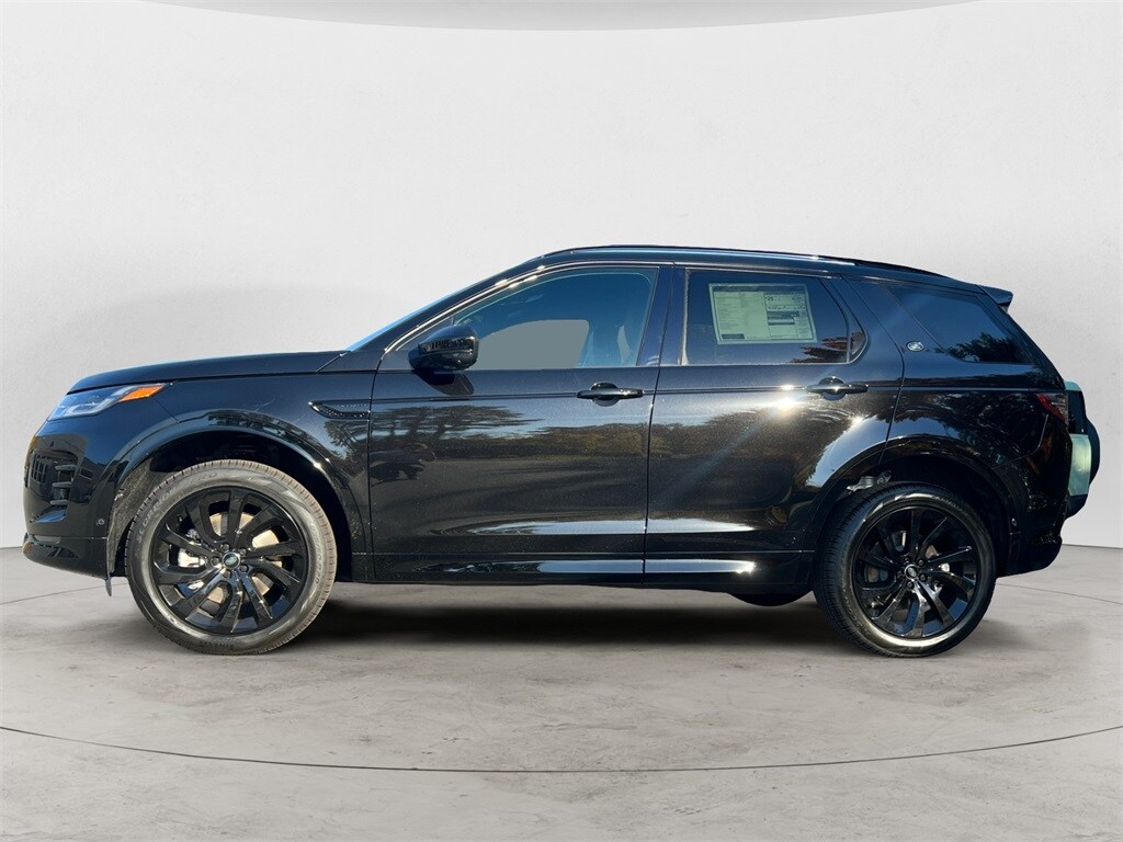 2025 Land Rover Discovery Sport Dynamic SE photo 2