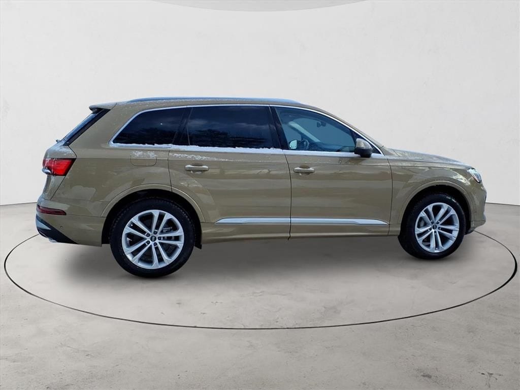 Used 2025 Audi Q7 45 Premium SUV