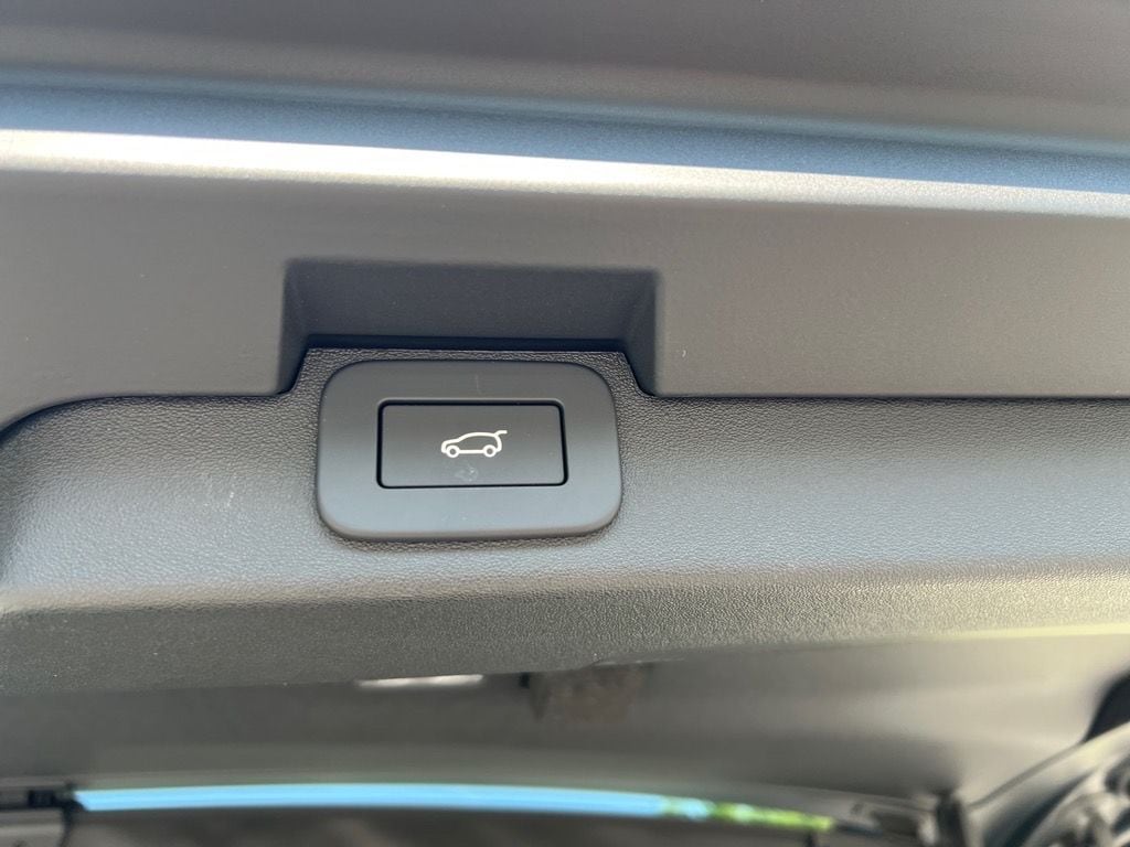 2025 Land Rover Discovery S - Photo 29