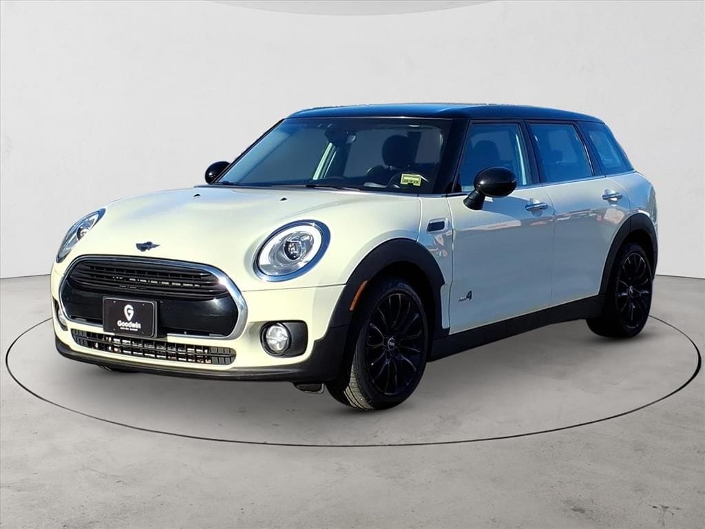 2017 MINI Clubman Base's photo