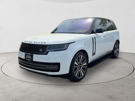 2023 Land Rover Range Rover SE SUV