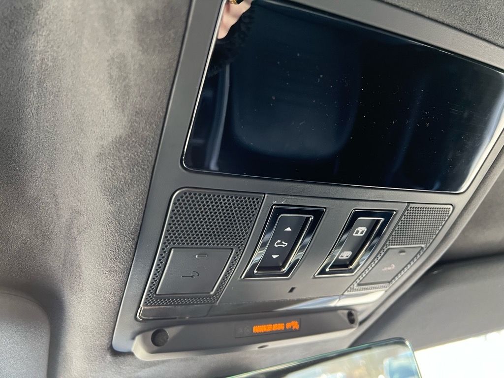 2026 Land Rover Defender OCTA - Photo 21