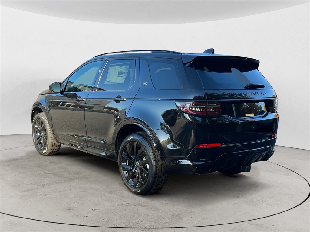2025 Land Rover Discovery Sport Dynamic SE photo 3