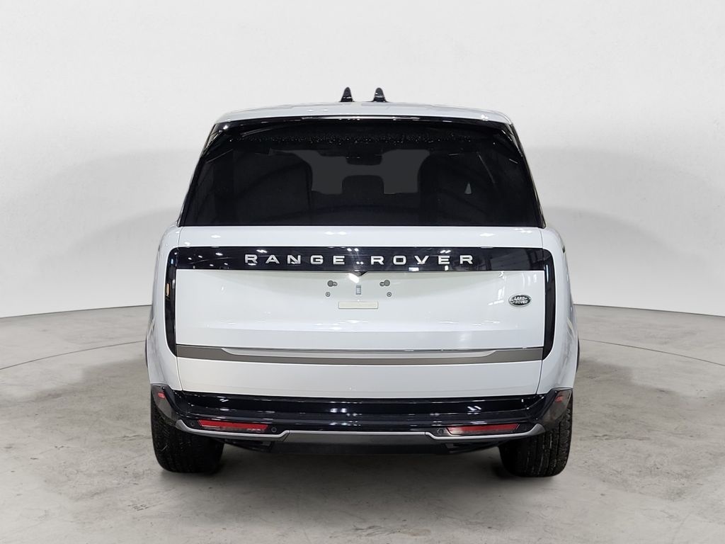 2023 Land Rover Range Rover SE photo 4