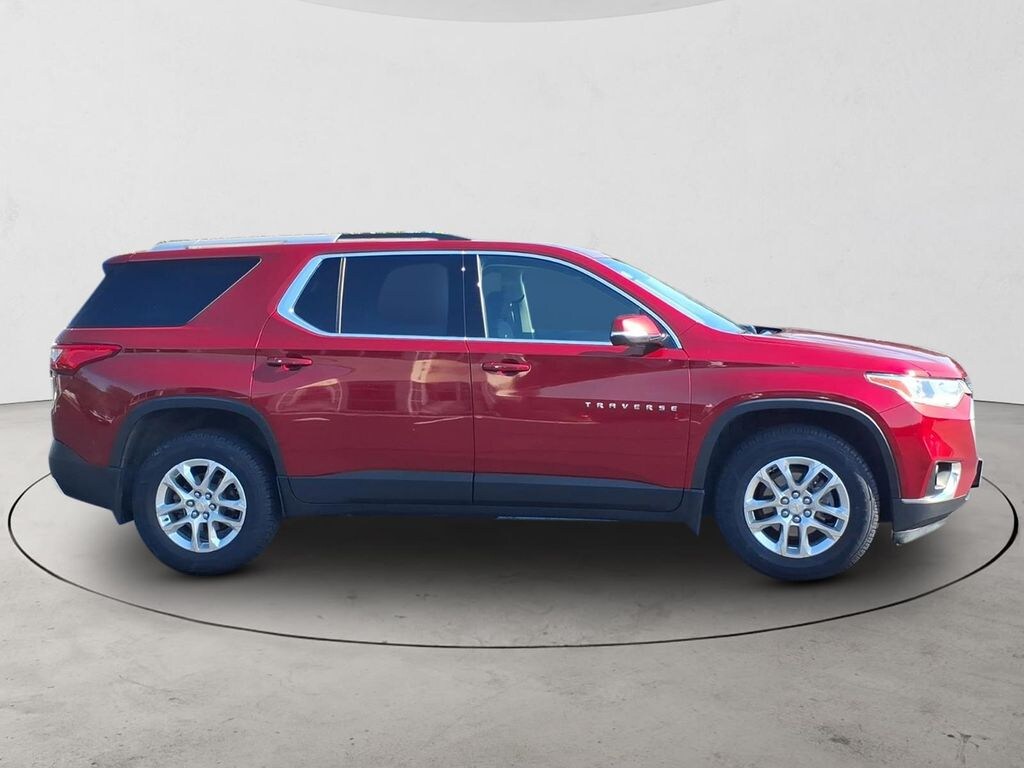 Used 2018 Chevrolet Traverse LT SUV