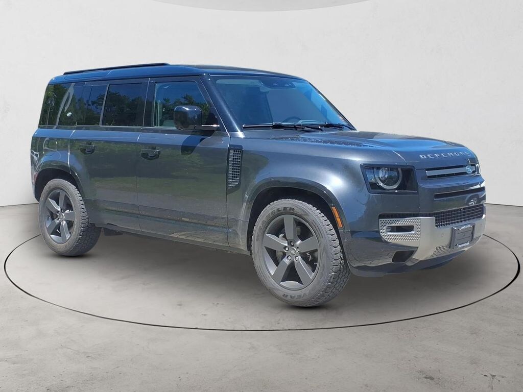Used 2024 Land Rover Defender 110 X-Dynamic SE SUV