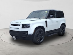 2026 Land Rover Defender 90 V8 SUV
