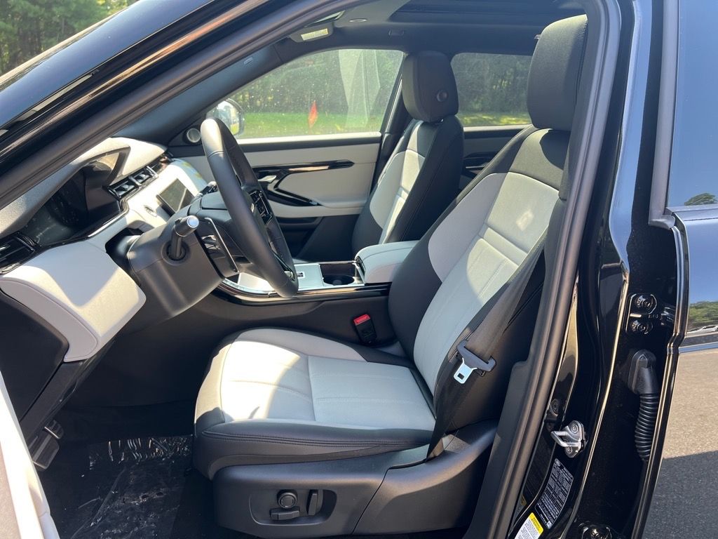 2026 Land Rover Range Rover Evoque Dynamic SE - Photo 13