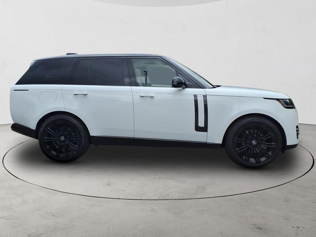 Used 2025 Land Rover Range Rover SE SUV
